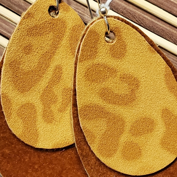 HANDMADE Leopard print double layer faux suede earrings!! - Picture 2 of 5